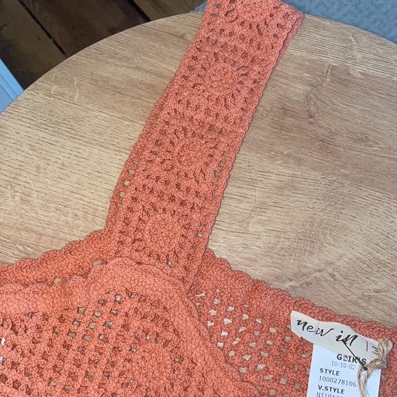 Cropped Crocheted Vest - Picture 2 of 8